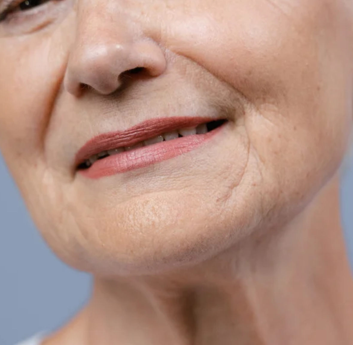 ほうれい線が深くなる本当の理由とセルフケア